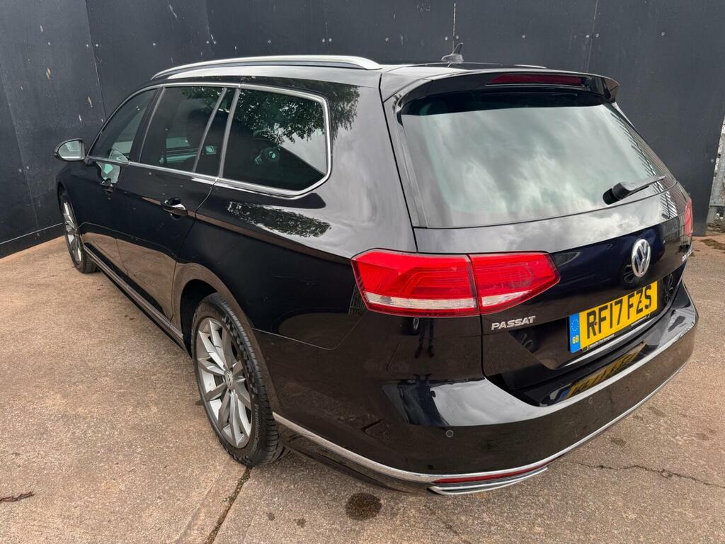 Volkswagen Passat 2.0 Tdi Gt Panoramic Roof Black #18