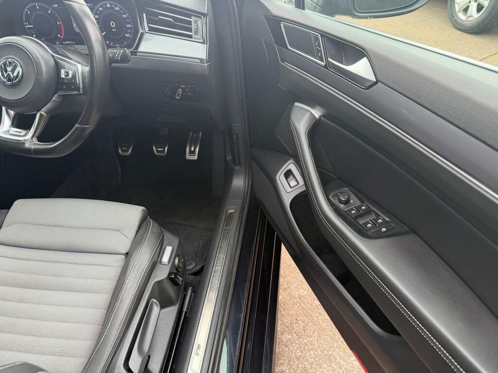 Volkswagen Passat 2.0 Tdi Gt Panoramic Roof Black #8