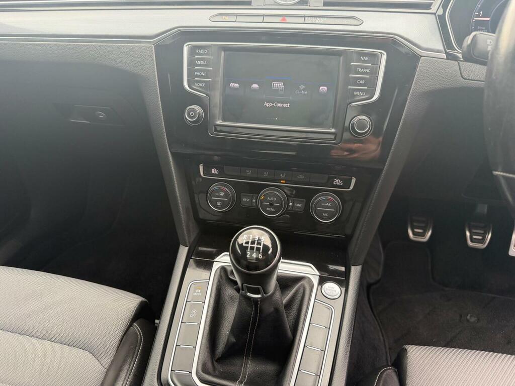 Volkswagen Passat 2.0 Tdi R-line Euro 6 Ss Black #5