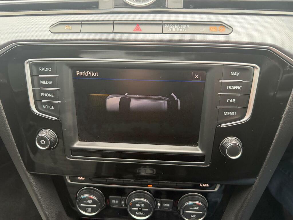 Volkswagen Passat 2.0 Tdi R-line Euro 6 Ss Black #6