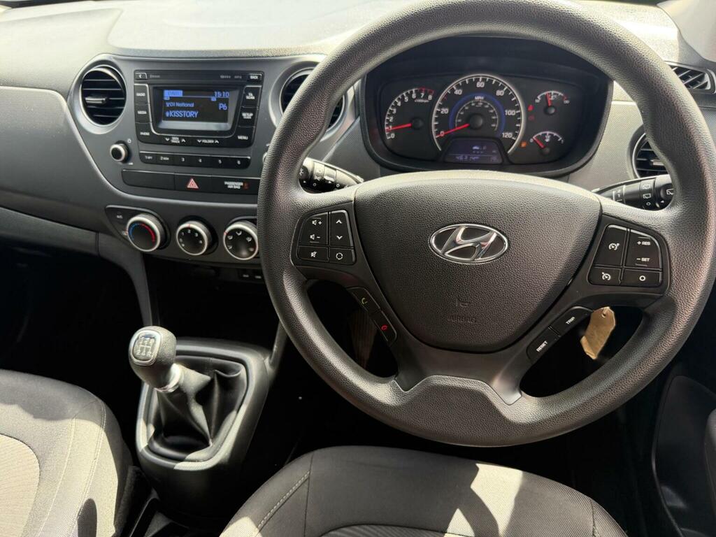 Hyundai I10 1.2 Se Euro 6 White #2