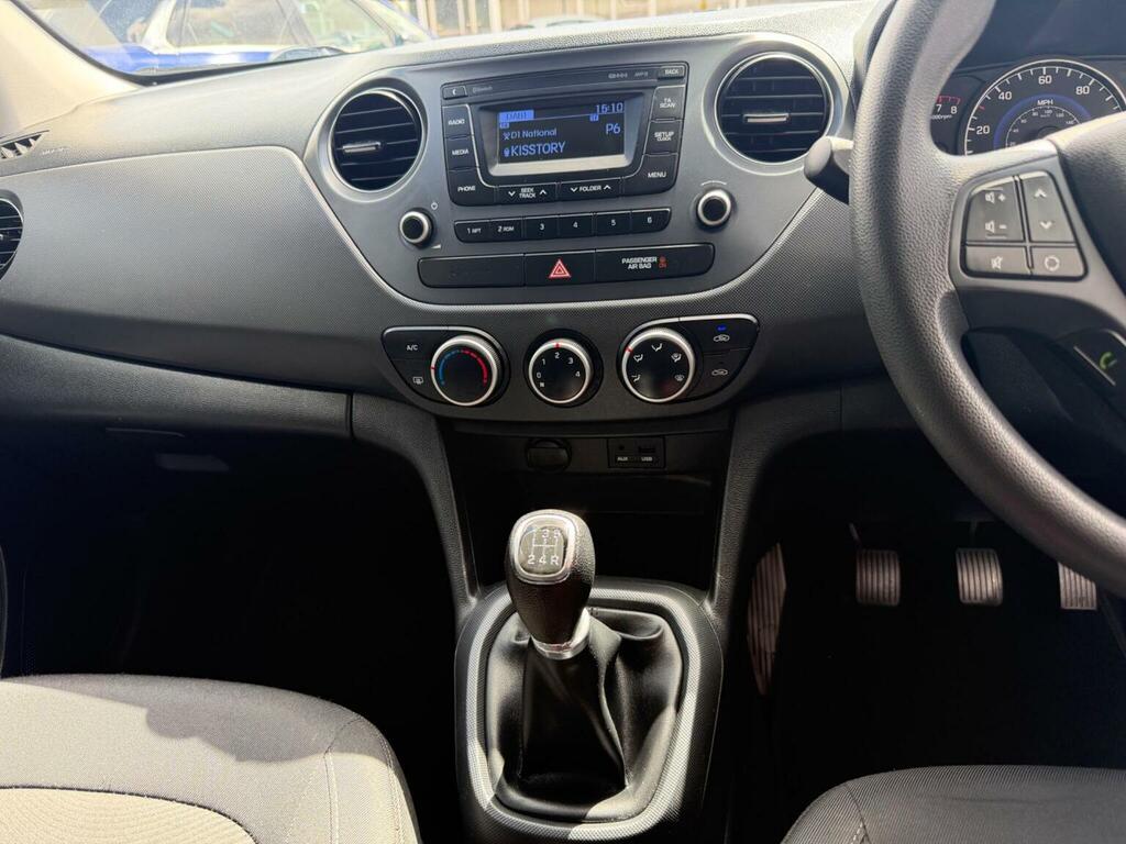 Hyundai I10 1.2 Se Euro 6 White #4