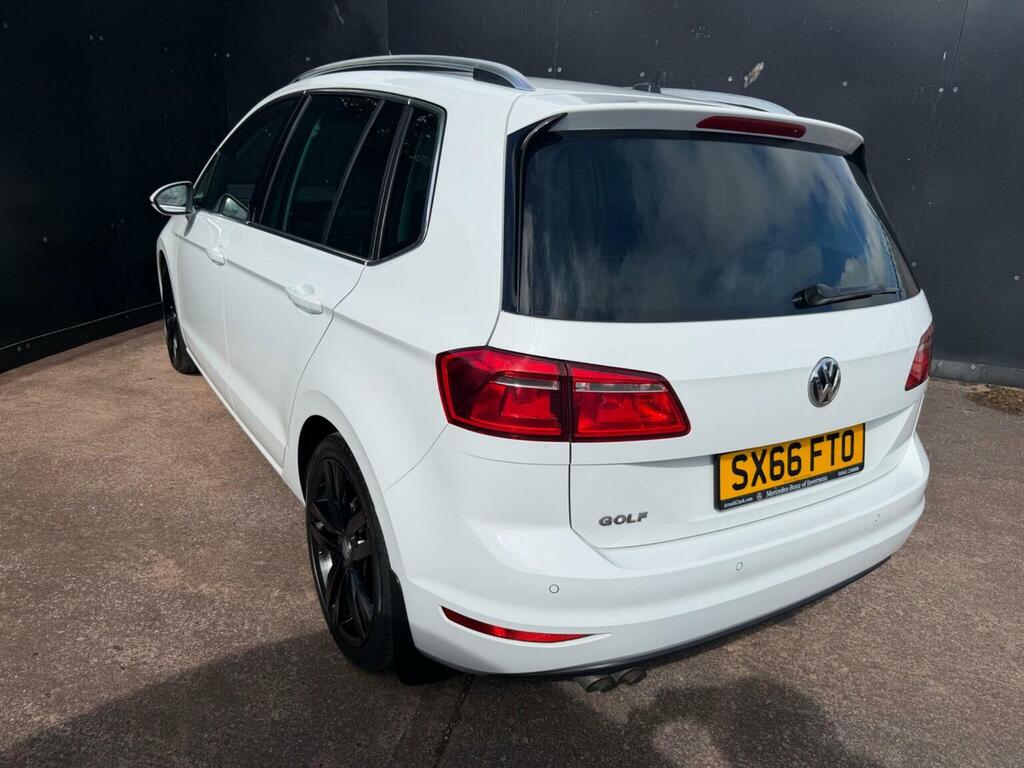 Volkswagen Golf SV Gold #17