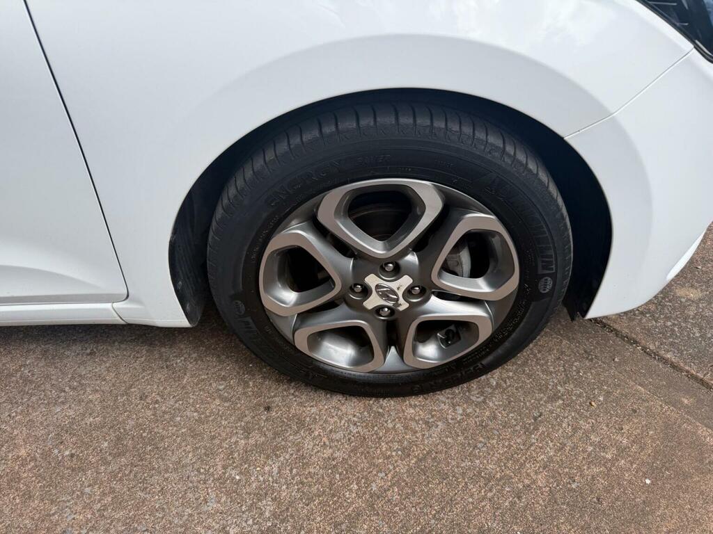 Hyundai I20 1.2 Mpi Se White #22