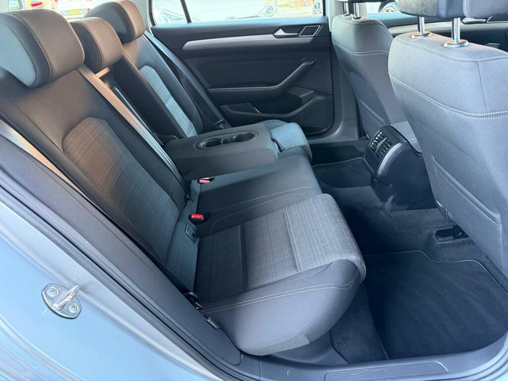 Volkswagen Passat 1.6 Tdi Sel Dsg Black #10