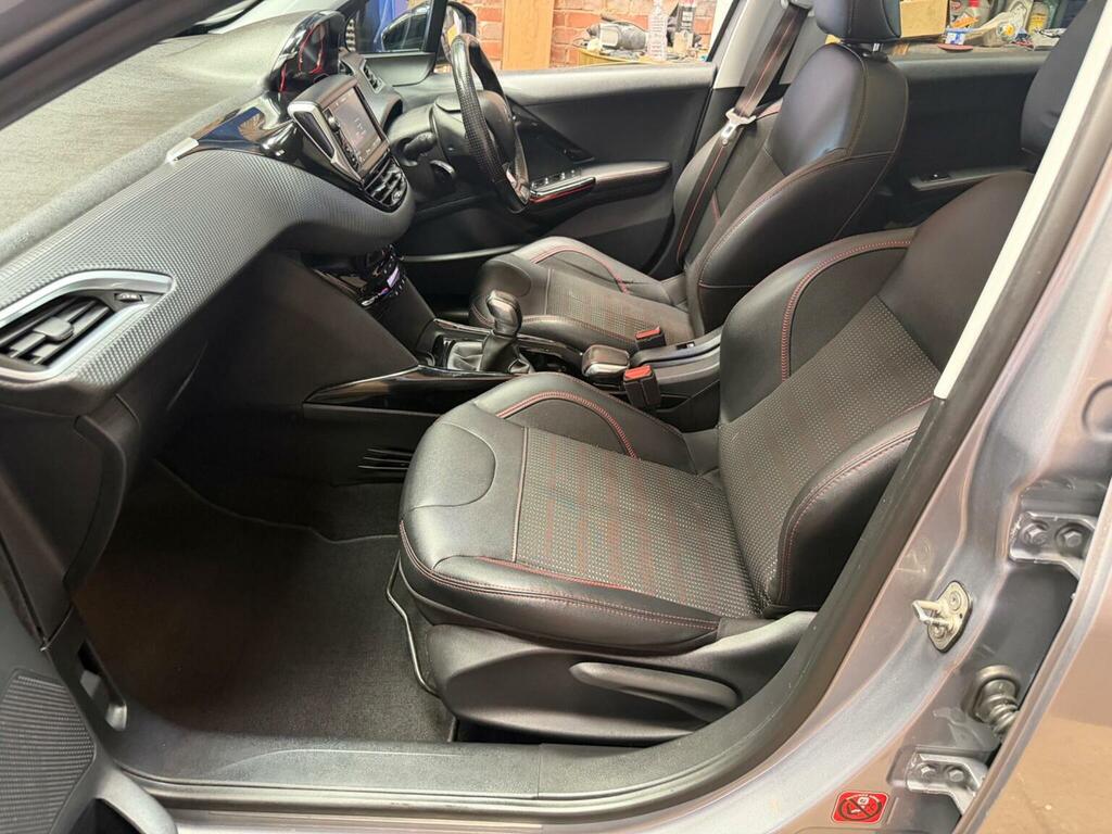 Peugeot 2008 1.6L Gt Line Black #9