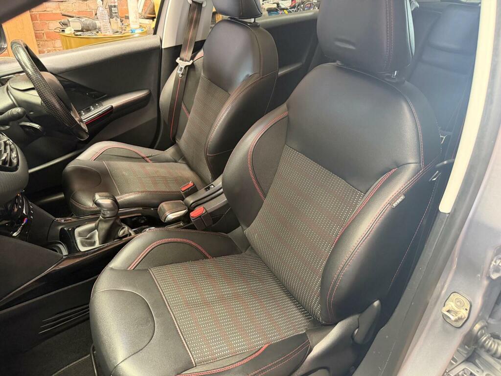 Peugeot 2008 1.6L Gt Line Black #10