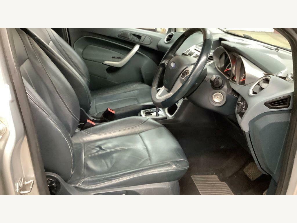 Ford Fiesta  White #10