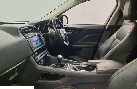 Jaguar F-Pace 2.0 D180 Prestige Red #2