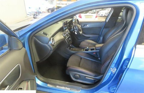 Mercedes-Benz GLA Class 2.1 Gla200d Amg Blue
