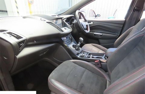 Ford Kuga 1.5 Tdci St-line Black #2