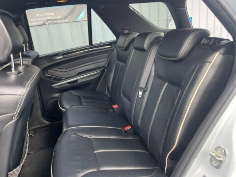 Mercedes-Benz M Class Silver #32