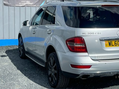 Mercedes-Benz M Class Silver #60