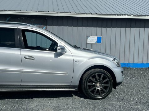 Mercedes-Benz M Class Silver #18