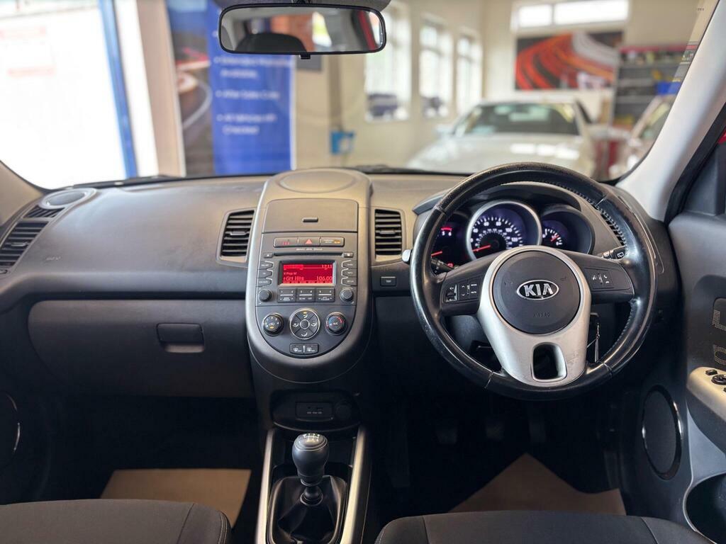 Kia Soul Quantum Silver #14