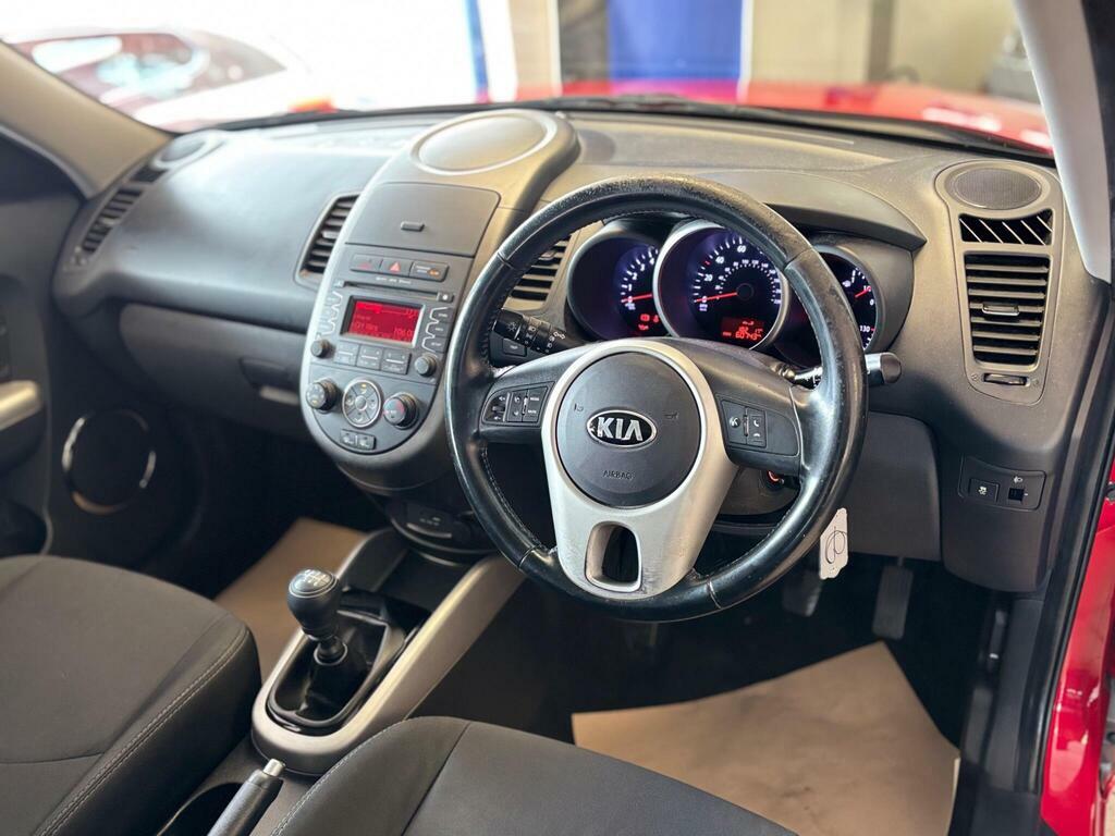 Kia Soul Quantum Silver #10