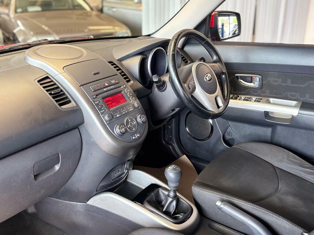 Kia Soul Quantum Silver #16