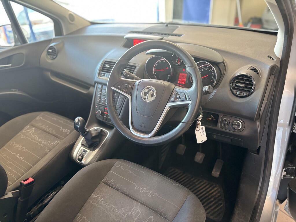 Vauxhall Meriva Meriva Se White #9