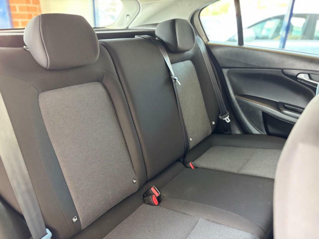 Fiat Tipo Lounge Red #13