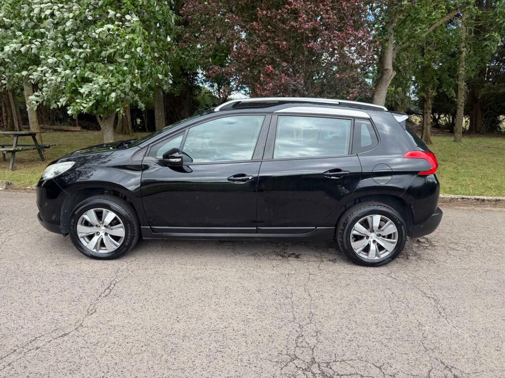 Peugeot 2008 1.2 Puretech Active Euro 6 Black #5