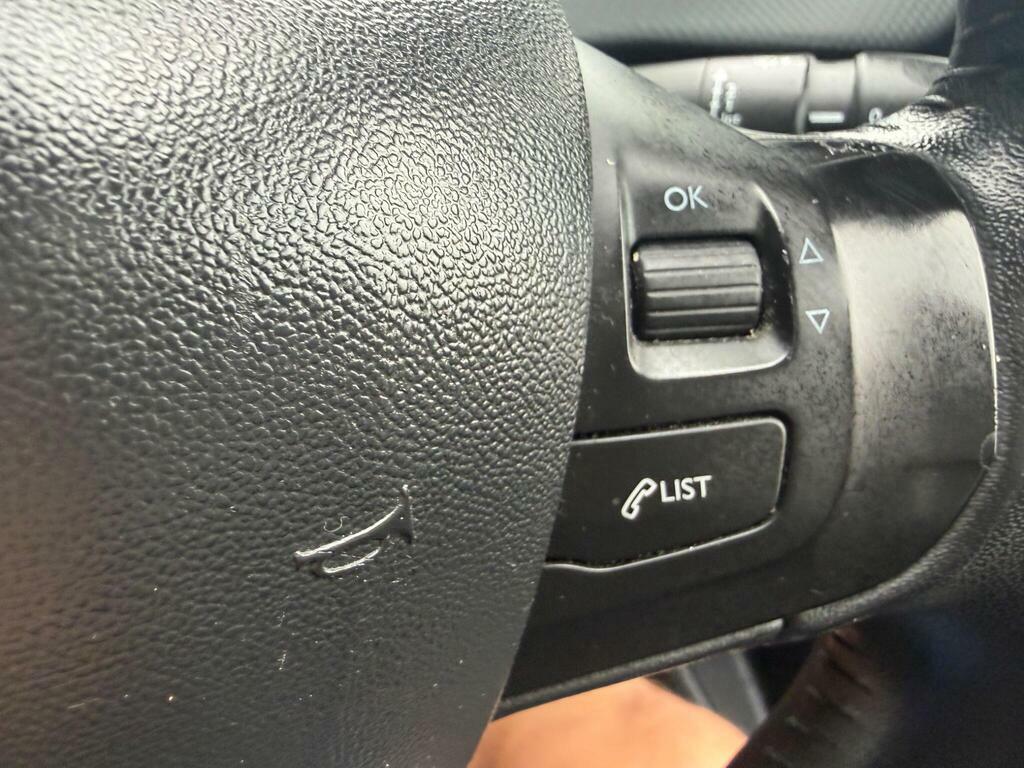 Peugeot 2008 Active Grey #17