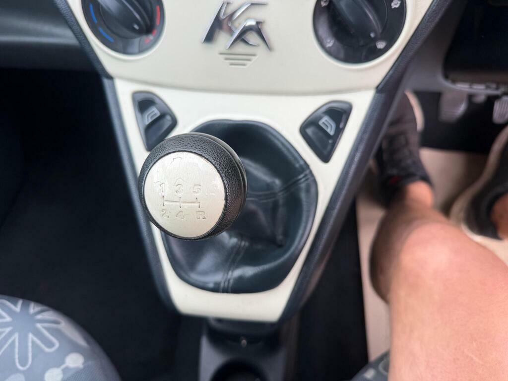 Ford KA Hatchback Silver #17
