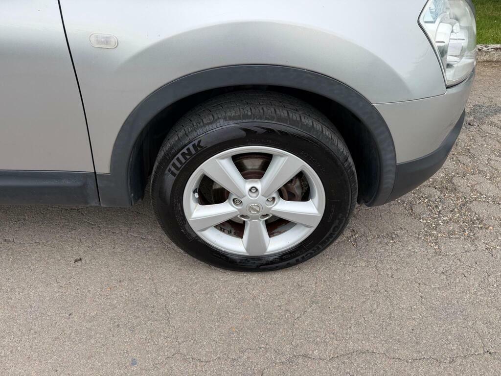 Nissan Qashqai Hatchback Black #19