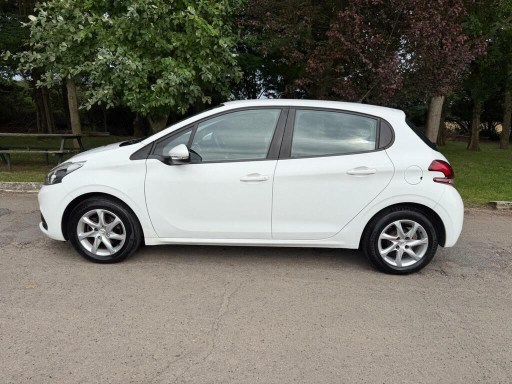 Peugeot 208 1.0 Puretech Active Euro 6 SJ16TNP White #5