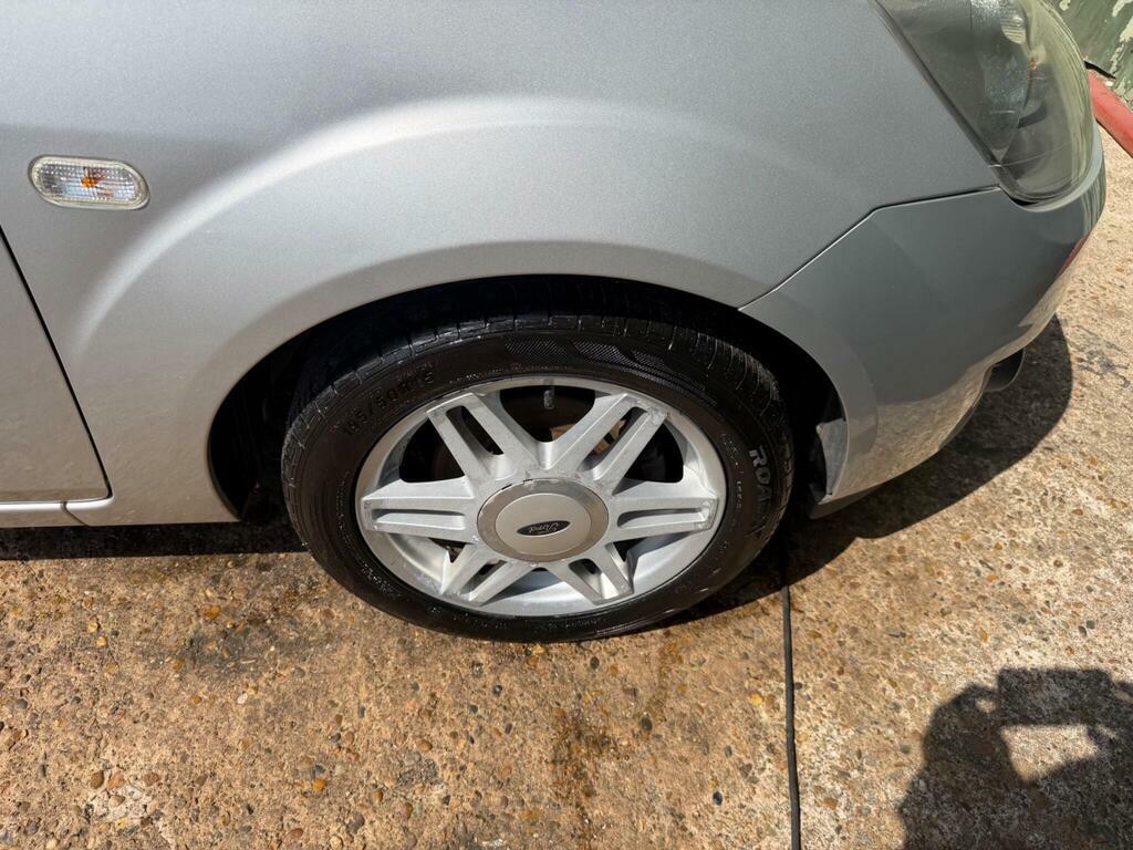 Ford Fiesta Style Climate Blue #17