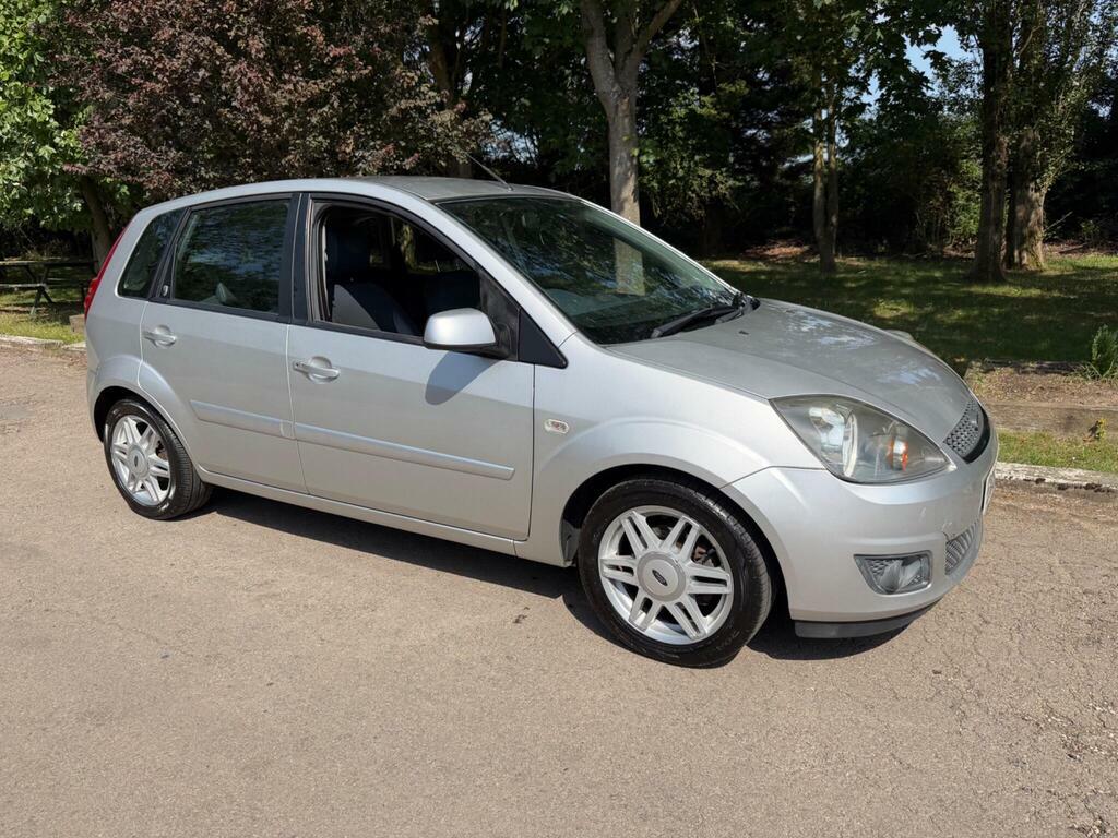 Ford Fiesta Style Climate Blue #1