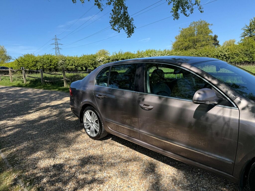 Skoda Superb 2.0 Tdi Elegance Dsg 4Wd Euro 5 Ss Purple #4