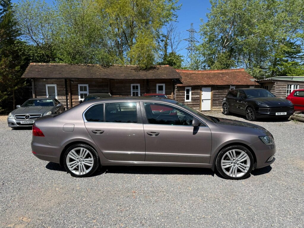 Skoda Superb 2.0 Tdi Elegance Dsg 4Wd Euro 5 Ss Purple #5