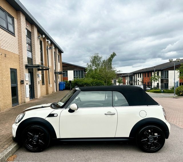 Mini Convertible One White #7