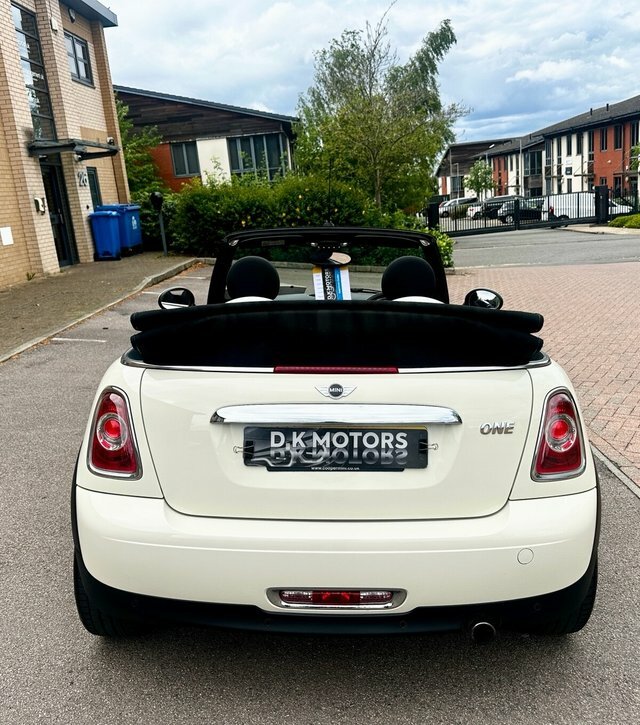 Mini Convertible One White #20