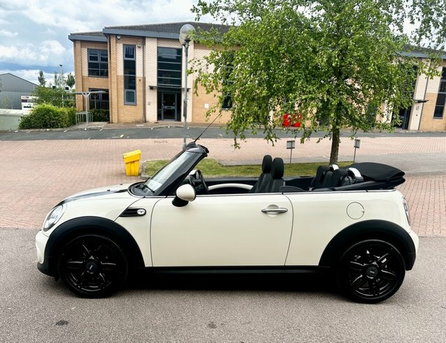 Mini Convertible One White #18