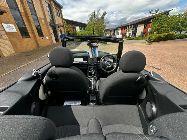 Mini Convertible One White #41