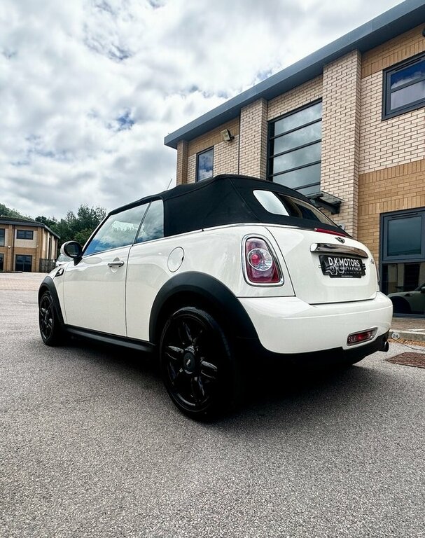 Mini Convertible One White #22