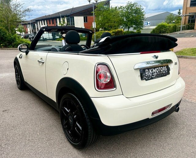 Mini Convertible One White #16