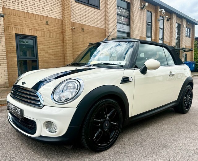 Mini Convertible One White #31