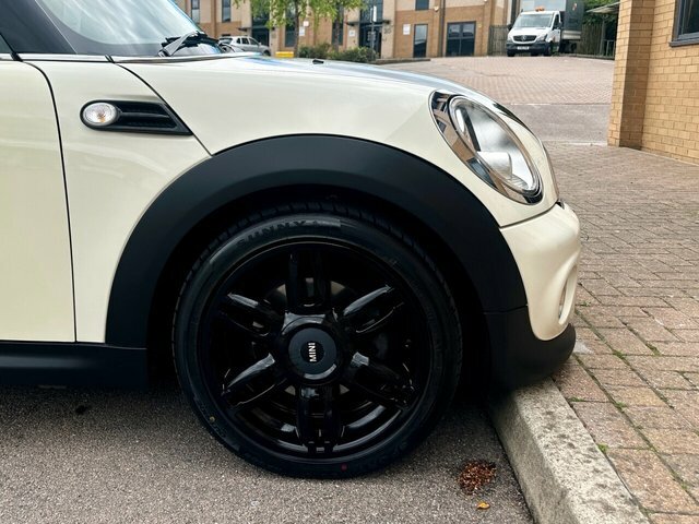 Mini Convertible 1.6 One Convertible Euro 6 98 P White #3