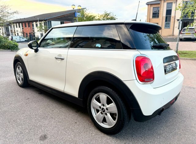 Mini Hatch 1.2 One Hatchback Euro 6 S S PE64YWS White #4