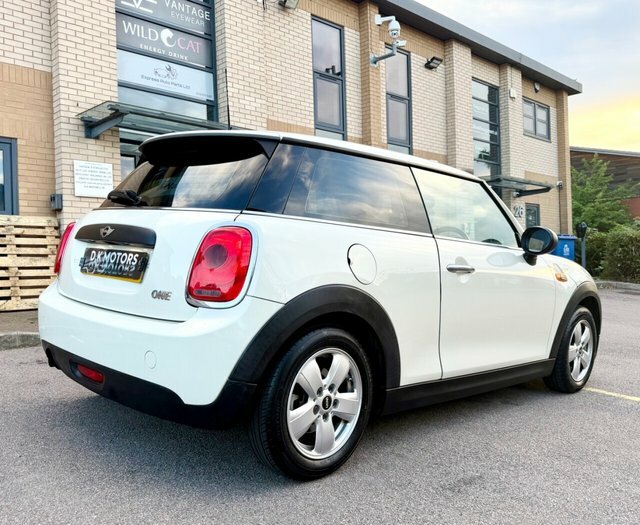 Mini Hatch 1.2 One Hatchback Euro 6 S S PE64YWS White #2