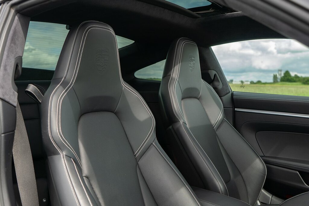 Porsche 911 T 992 Carrera 4S Black #4