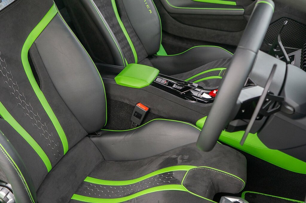 Lamborghini Huracan Tecnica Black #32