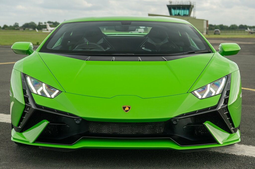 Lamborghini Huracan Tecnica Black #16