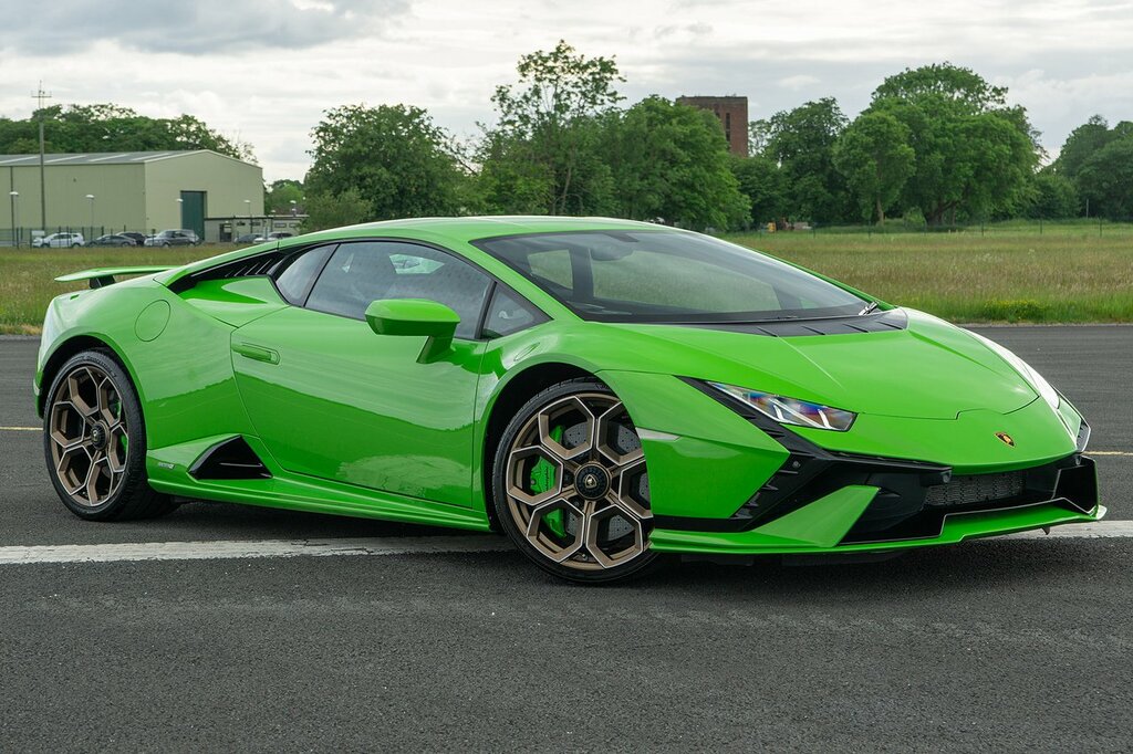 Lamborghini Huracan Tecnica Black #10