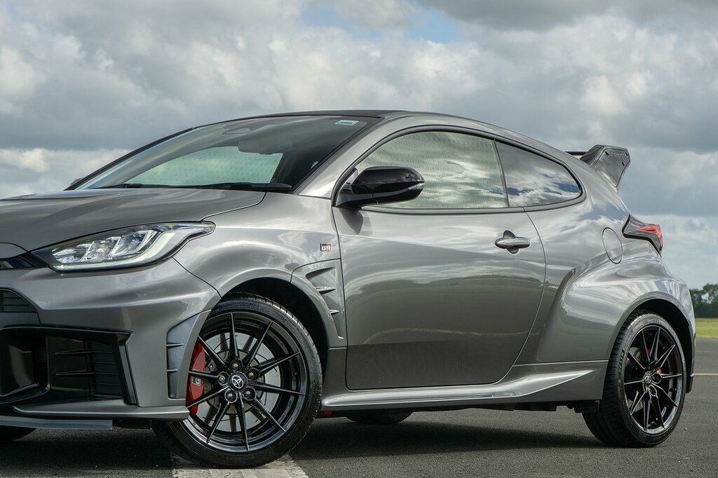 Toyota Yaris T Gr Aero Performance GR26GAZ Grey #6