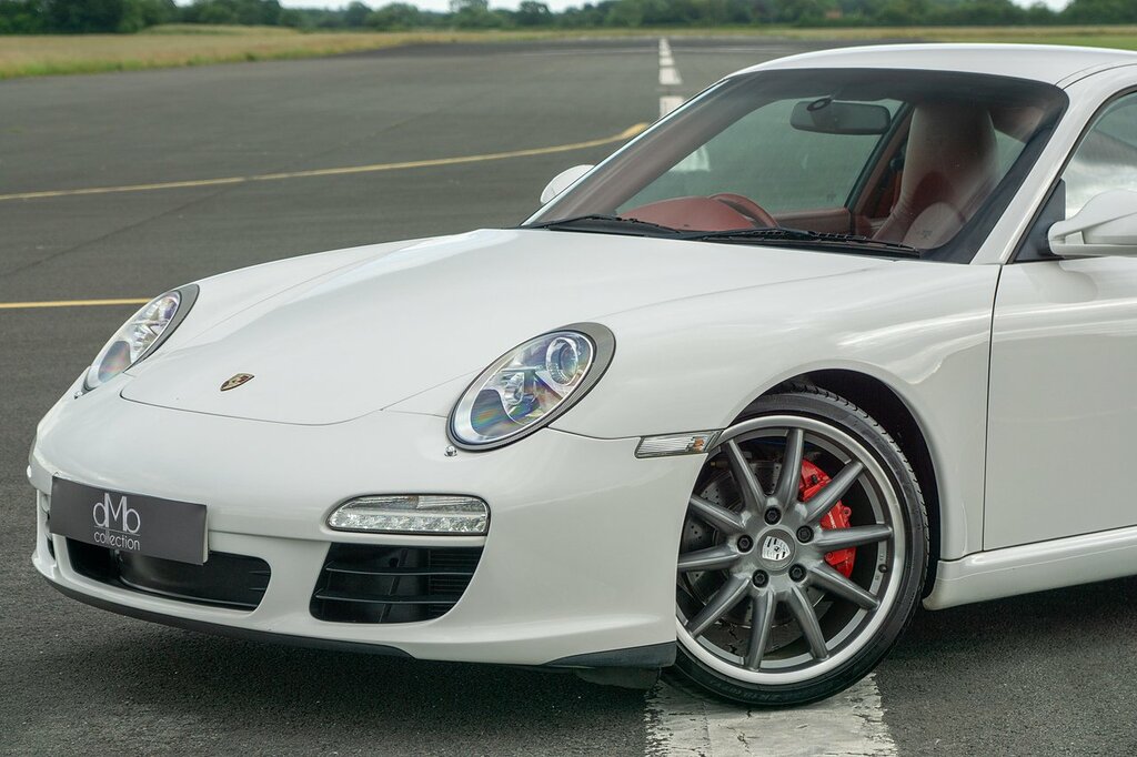 Porsche 911 997 Carrera S White #5