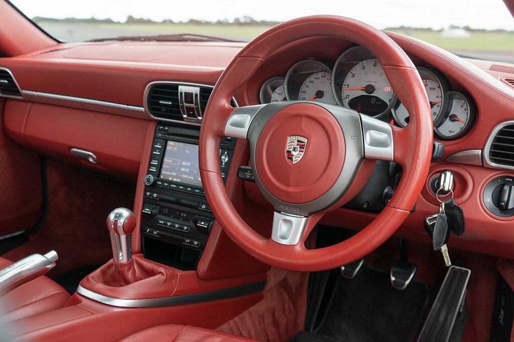Porsche 911 997 Carrera S White #3