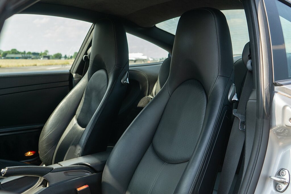 Porsche 911 S Tiptronic S Silver #37